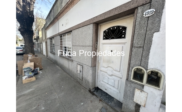 Ph 2amb al frente en alquiler con terraza compartida en Monte Castro