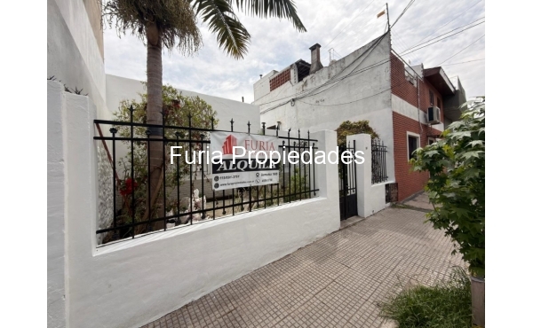 Casa en alquiler 3amb en Monte Castro